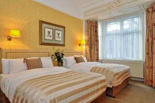 Гостевой дом Kilronan House Дублин Family Room with En Suite (2 Adults + 2 Children)-2